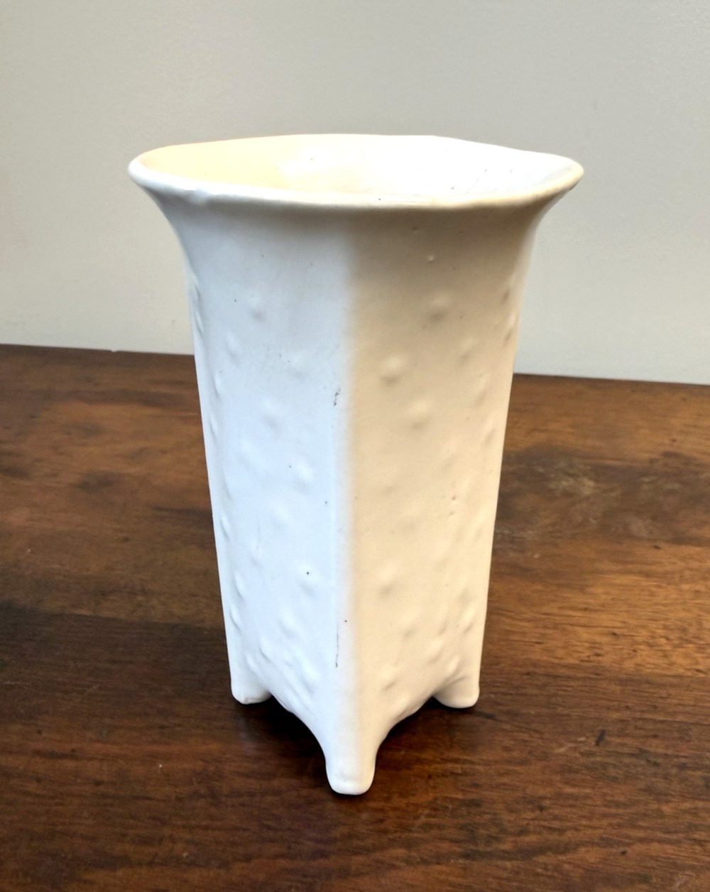 Vintage 1940s Nelson McCoy Hobnail Vase #504 White 6" NM Marked Pottery
